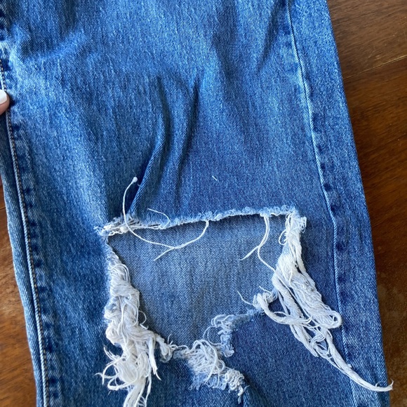 Wild Fable High Waist Straight Leg Distressed Jeans Size 6/28 - Picture 5 of 10